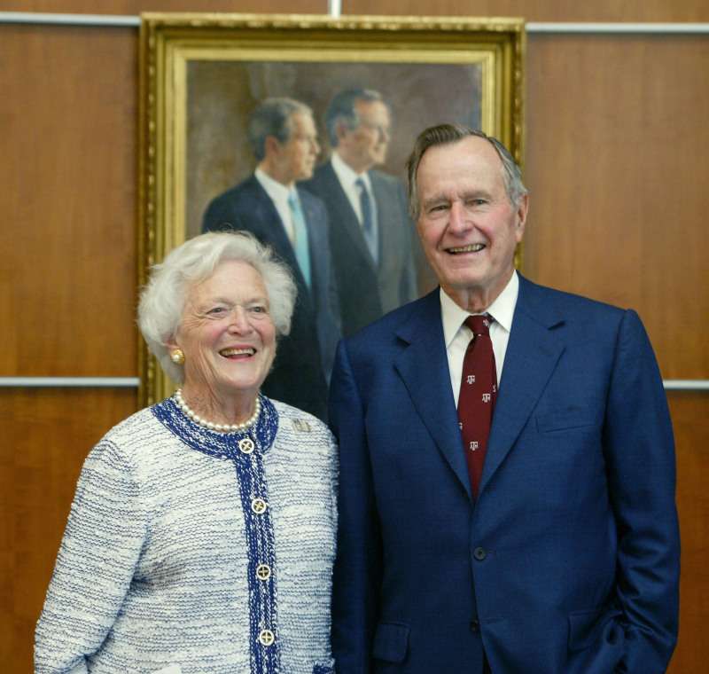 People On Social Media Troll Donald Trump About His Tribute To Late George H.W. Bush: “You Didn’t Write This”