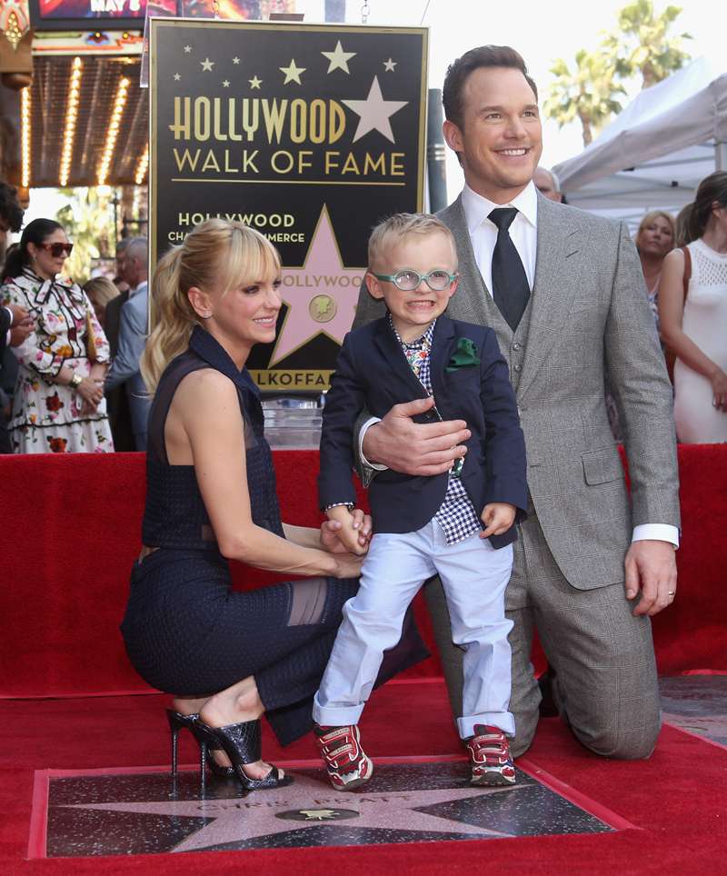 Too Friendly? Chris Pratt's Ex Anna Faris Wishes To Spend Thanksgvings With Him & His Fiance