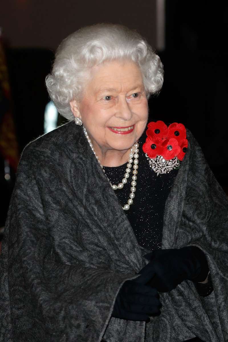 Queen Surprises Everyone By Showing Off A Stunning New Look At The Festival Of Remembrance