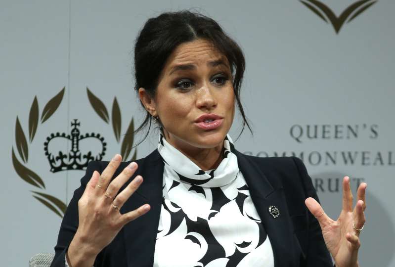 Why Meghan Markle Keeps Clinging To Prince Harry In Public, Even Though She Doesn’t Need To Anymore