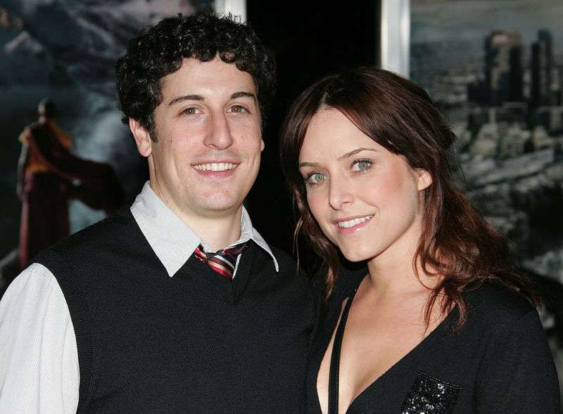 Jason Biggs’ 5-Year-Old Son Is Urgently Hospitalized After His Wife Dropped Him On His Head, Fracturing Skull